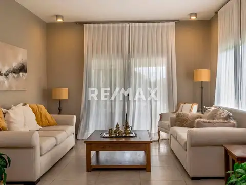 Casa en Venta en El Tipal, USD 380.000