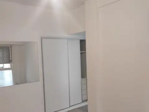 Av. Balbin   2312 - Piso 7 - Lateral - Depto. 2 Amb. - Sup. 38 m2. aprox. Por m2.  2500. APTO  prof