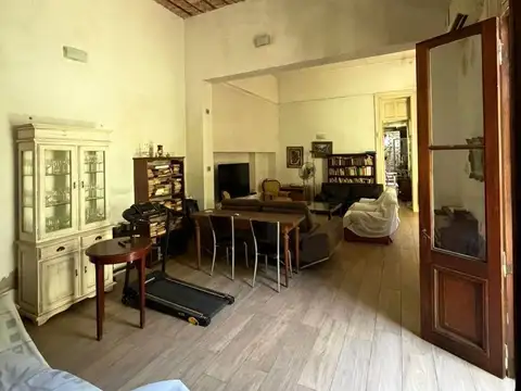 Casa 7 ambientes con 3 baños