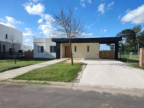 VENTA CASA 5 AMBIENTES PILASCOBAR SAN SEBASTIAN AREA 1