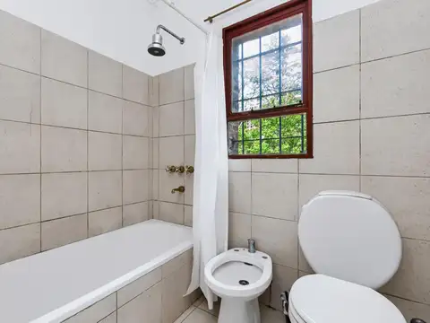 Depto Tipo Casa en Venta con 1 cocheras