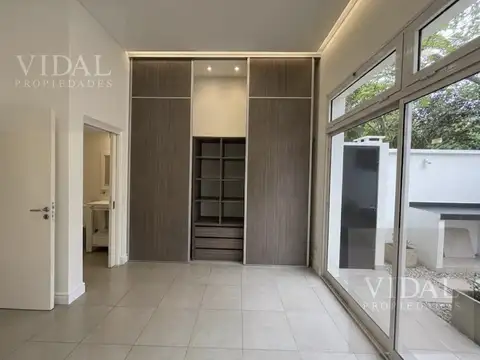 Departamento en Alquiler con 1 cocheras