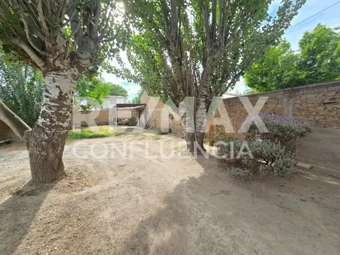 LOCAL COMERCIAL + CASA DOS DORMITORIOS  EN VENTA
