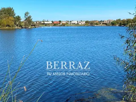 Lote de 825 m2 en venta en barrio San Francisco Villanueva Tigre