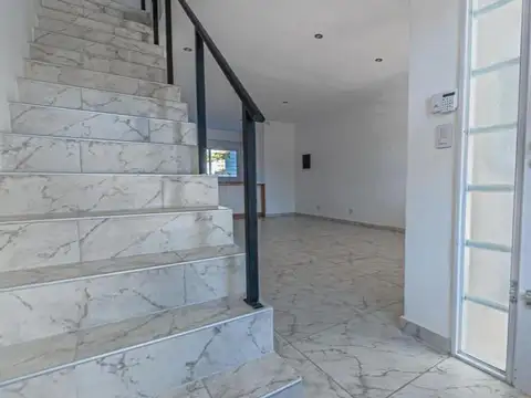 Departamento en Venta en De Vicenzo Chico, USD 135.000