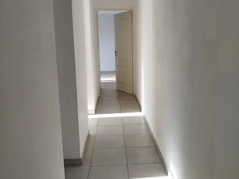 Casa 2 ambientes con 1 baño