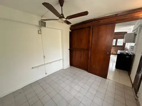 Monoambiente en Alquiler  Calle Douglas a metros de Av. Recta Martinolli