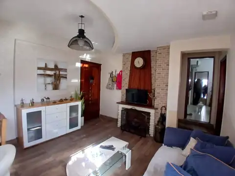 Ph De 4 Ambientes Con Patio Y Terraza En Parque Patricios