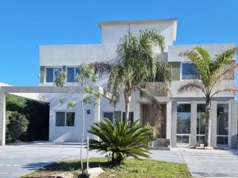 Casa  en Venta ubicado en San Alfonso, Pilar del Este, Pilar