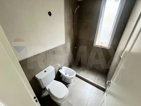 Depto Tipo Casa 4 ambientes con 2 baños