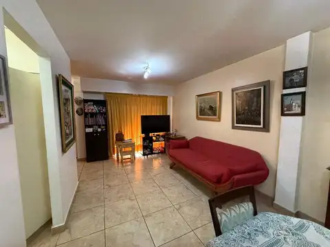 Casa en Alquiler en Hurlingham, $ 950.000