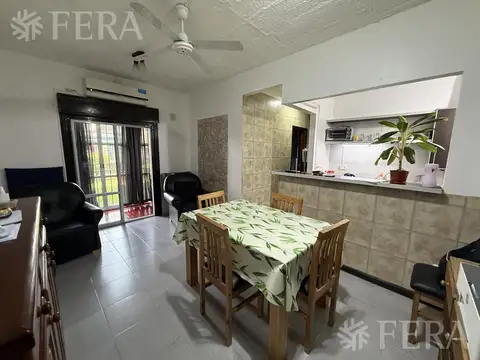 Venta Departamento 3 ambientes con balcón en Lanús