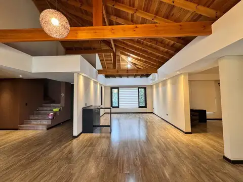 Casa 6 ambientes con 5 baños