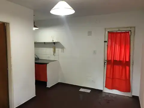 Salta 3200, Piso 1