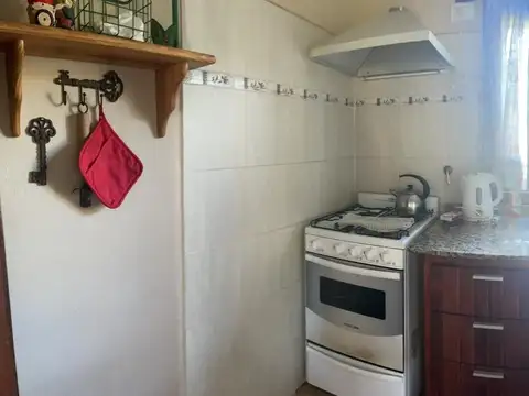 VENTA HERMOSA CASA EN YACANTO CALAMUCHITA 5 DORMITORIOS PILETA