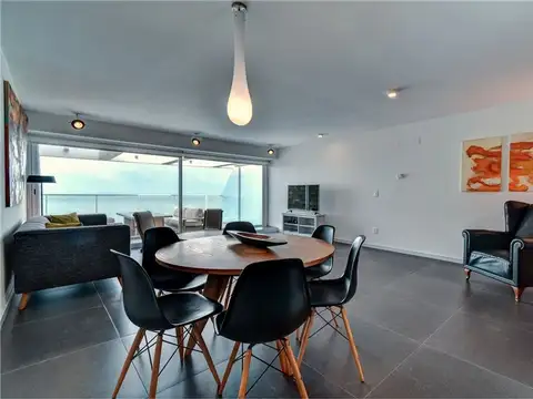 Departamento en Alquiler Temporal en Playa Brava, USD 11.500