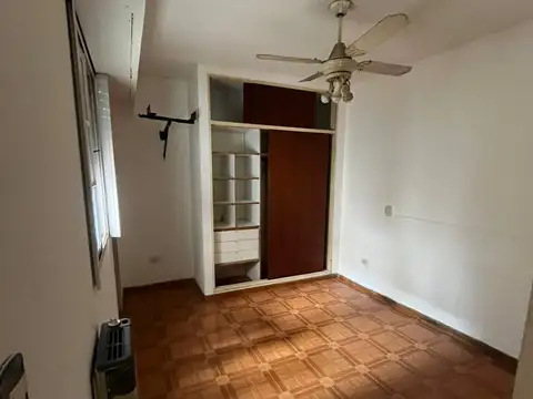 Depto Tipo Casa en Alquiler de 4 ambientes