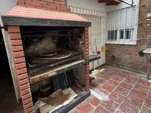 P.H al frente 4 ambientes planta baja