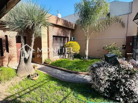 Casa Chalet  en Venta en Martin Coronado, Tres de Febrero, G.B.A. Zona Oeste
