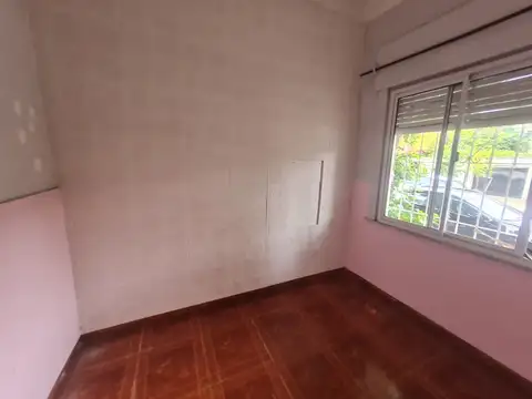 Depto Tipo Casa en Venta 50 años
