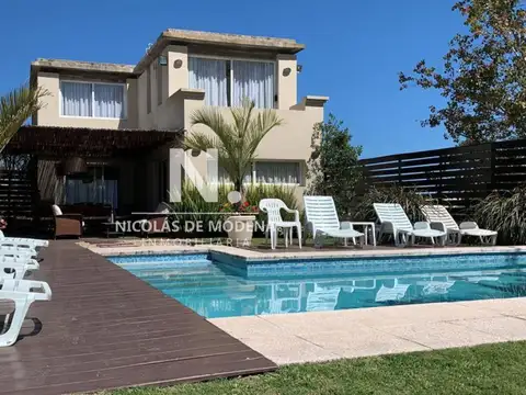 Moderna Casa En Montoya + Alquiler + Venta