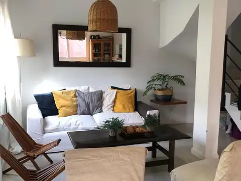 Casa en Alquiler al Oeste