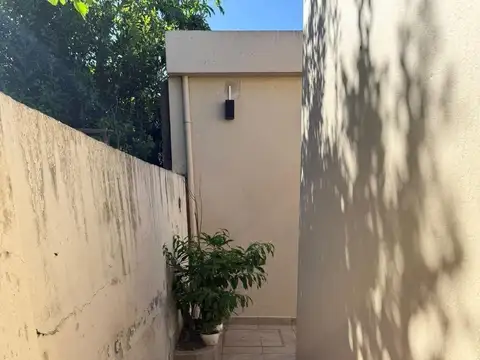 Depto Tipo Casa 4 ambientes con 1 baño