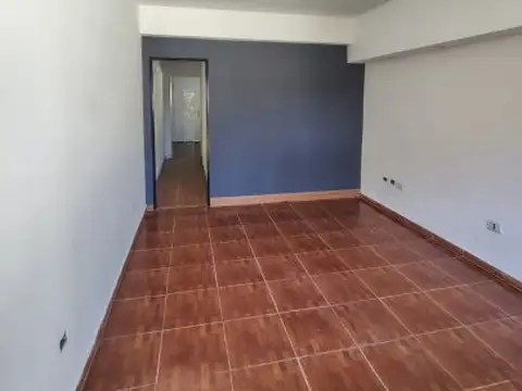 Depto Tipo Casa en Alquiler de 3 ambientes