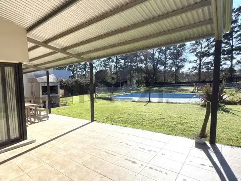 Casa quinta en Barrio Los Pinos - VENADO TUERTO