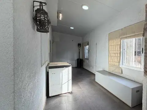 Vendo casa 3 Dorm terreno galpón R 101 Barros Blan