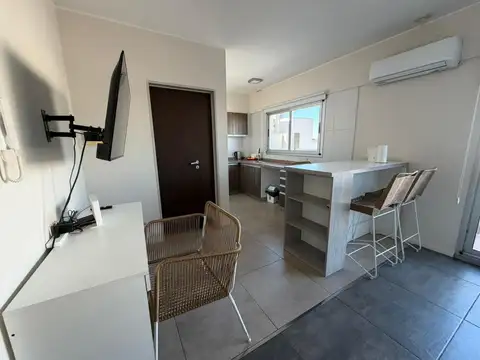 Muy buen depto. monoambiente con balcon y parrilla. Edificio con amenities-
