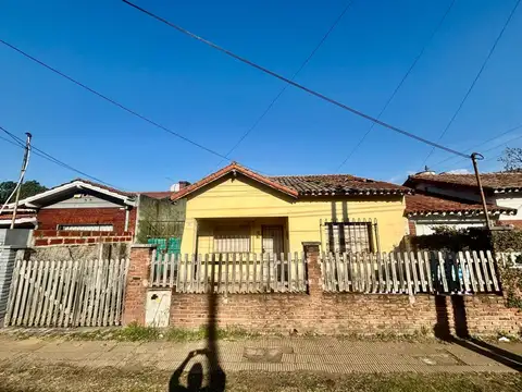 ¡OPORTUNIDAD CASA A RECICLAR EN HURLINGHAM!