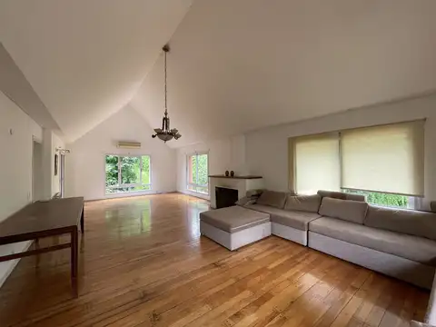 Casa en Alquiler en Las Delicias, USD 3.000
