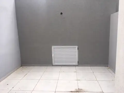 3 ambientes con cochera y patio a estrenar excelente invercion!