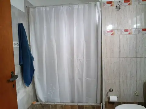 Depto Tipo Casa 4 ambientes con 2 baños