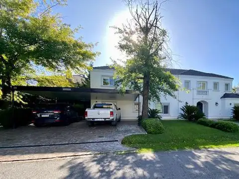 Casa en Venta de 5 dormitorios