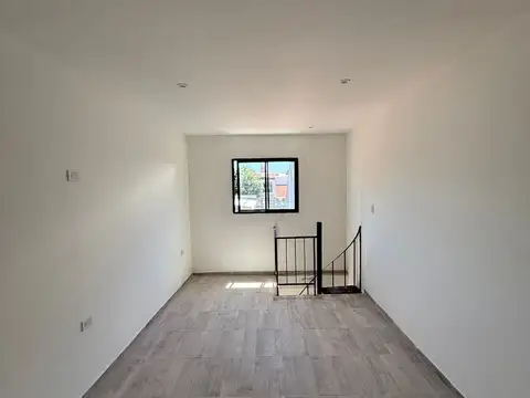 Depto Tipo Casa en Alquiler de 2 ambientes