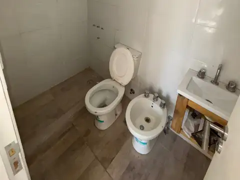 Depto Tipo Casa en Alquiler en Pinos De Anchorena, $ 720.000
