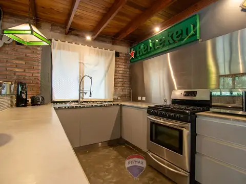 Casa 6 ambientes con 1 baño