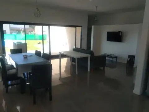 Casa en Venta en Pilar del Este - San Ramón, USD 169.000