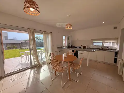 Casa en Alquiler de 2 dormitorios