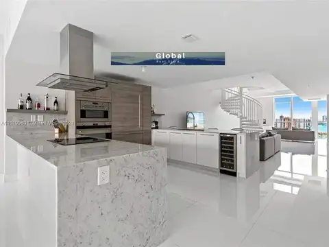 Departamento en Venta de 4 dormitorios