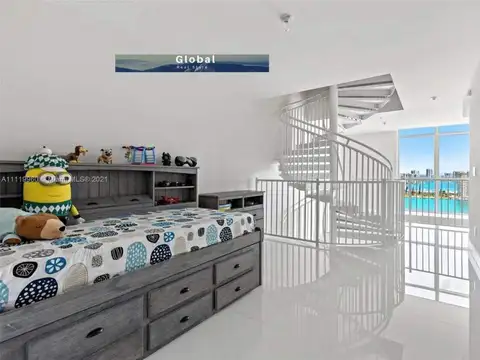 Departamento en Venta con 2 cocheras