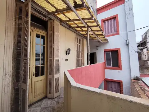 Hotel en Alquiler en Constitución (Av. Brasil al 1600)