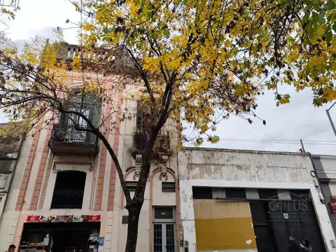 Hotel en Alquiler en Constitución (Av. Brasil al 1600)