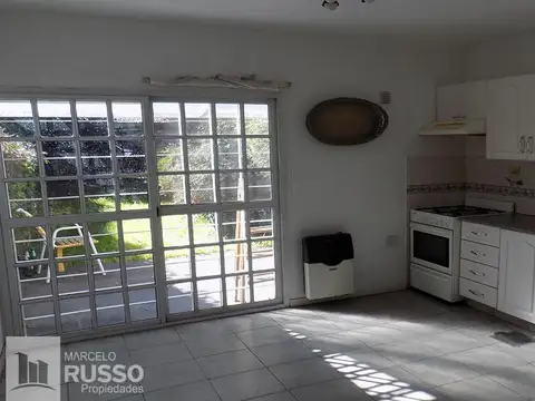 EXCELENTE TRIPLEX 4 AMBIENTES – Bº IGLESIA