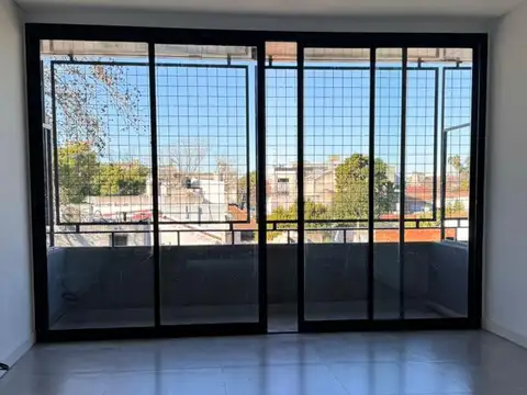 Juarez Calle 44 3400, Piso 1