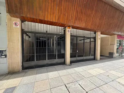 ESPACIO DE COCHERA EN VENTA