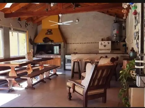 Casa en Venta en Castelar, USD 130.000