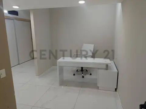 Oficina en Alquiler en Tribunales, USD 2.100